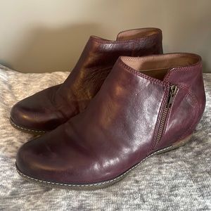 Dansko Women’s Leyla Hidden Wedge Bootie, size 41/10.5-11. Color: Wine